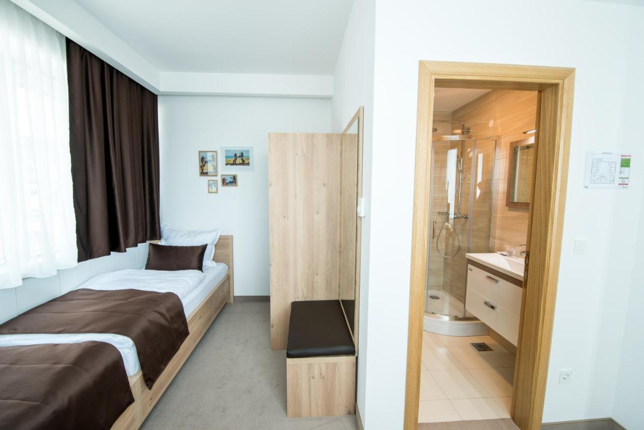 Hotel Novitas Livno Exteriér fotografie