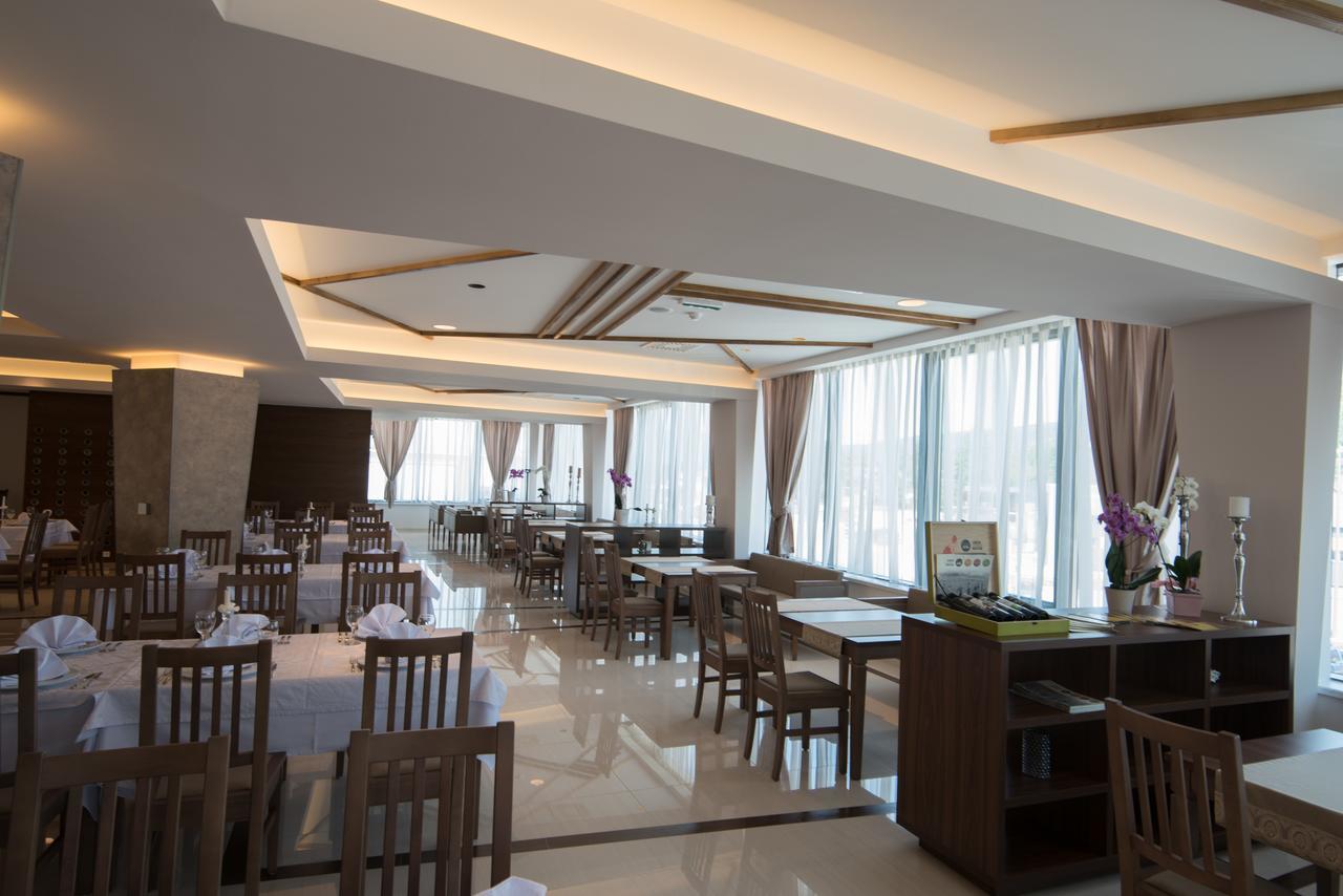 Hotel Novitas Livno Exteriér fotografie
