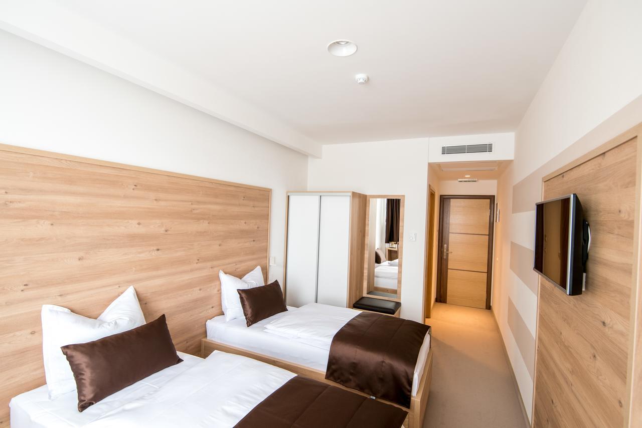 Hotel Novitas Livno Exteriér fotografie